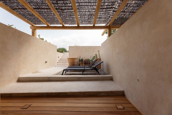 Athina Studios & Suites photo 3