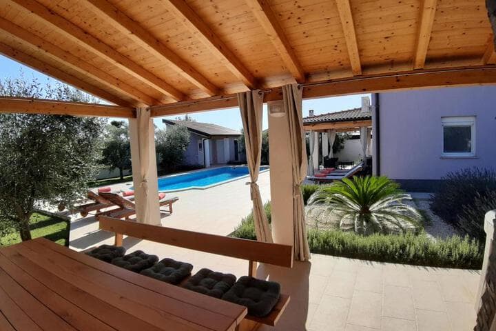 Villa Zeus photo 1