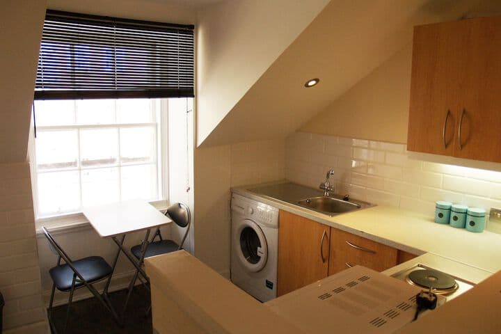 Niddry Street Apartments photo 4