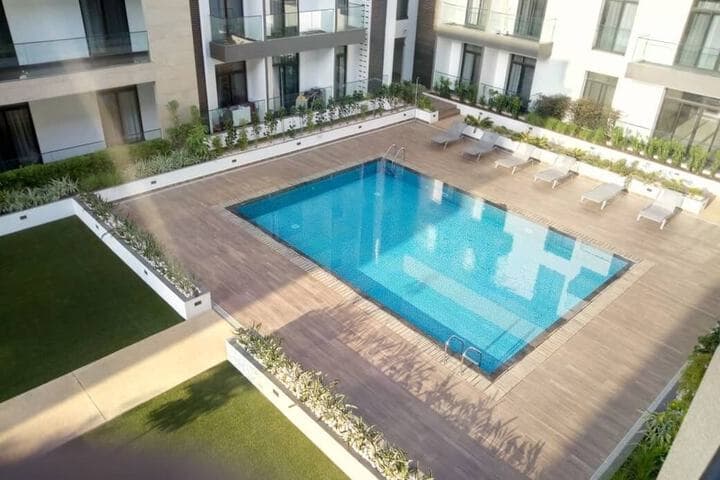 Deluxe Embassy Gardens photo 3