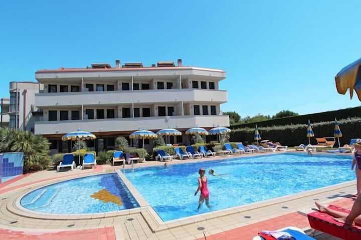 Eurobeach Residence photo 5