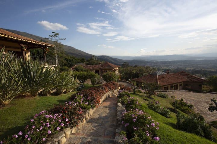 Pachavita destination view