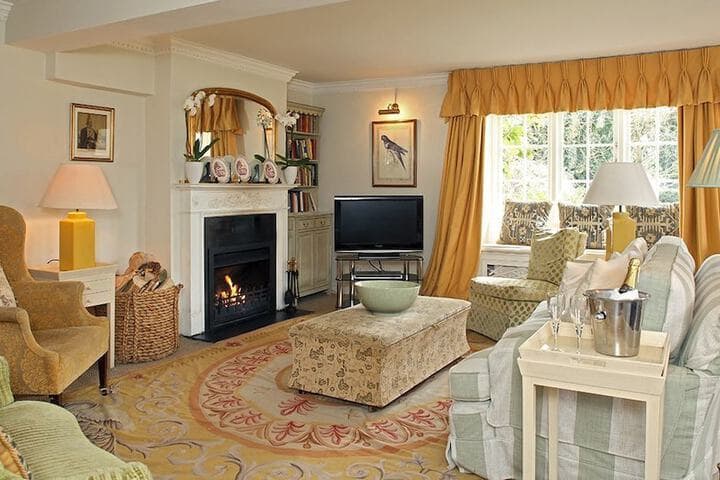 Goodwood Cottage photo 1