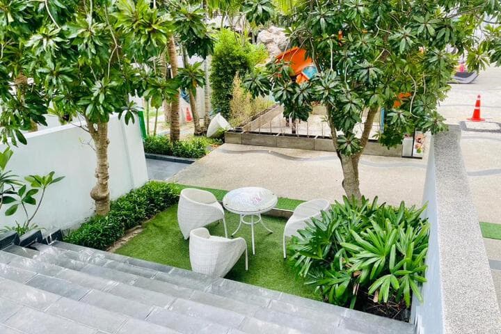 Club Royal Wongamat by Pattaya Sunny Rentals photo 2