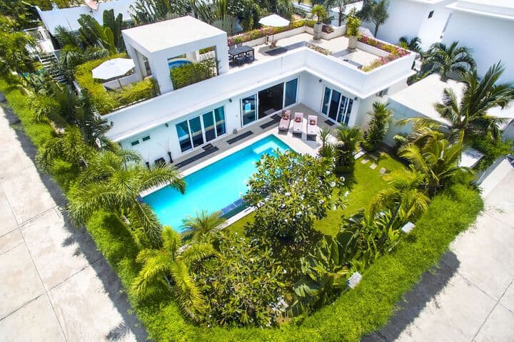 Villas in Pattaya photo 4