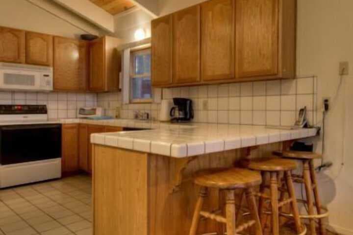 3851 Saddle Road photo 2