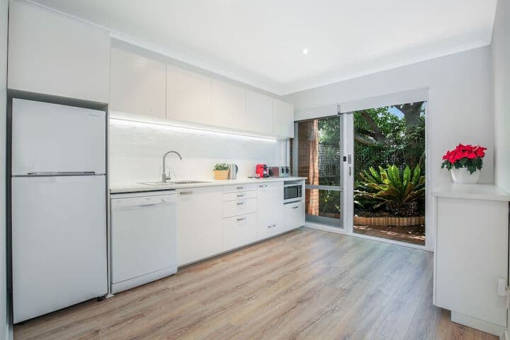 Greenwich Garden Apartment photo 5