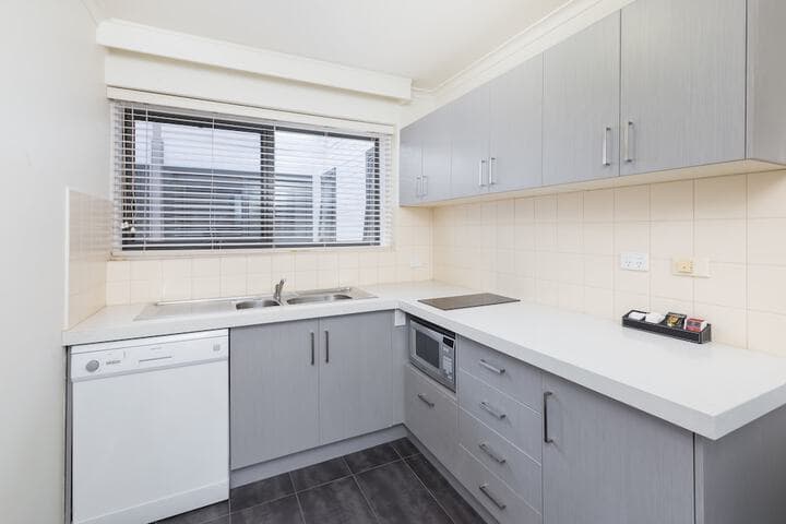 City Edge Serviced Apartments East Melbourne photo 2
