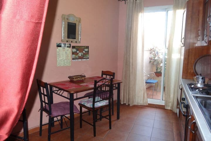Leyna Vacancy Homes photo 4