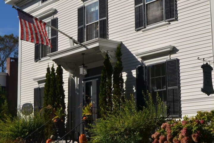 Benjamin F. Packard House photo 5