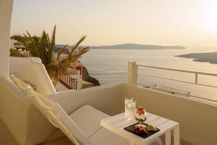 Nefeles Luxury Suites photo 3