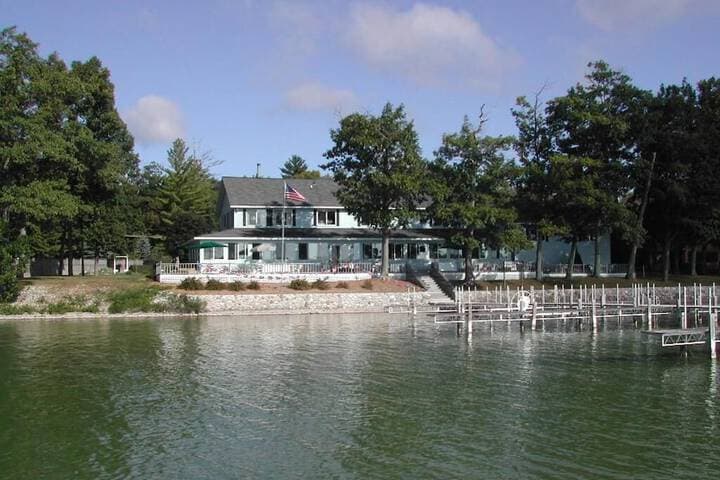 Churchill Pointe Inn photo 2