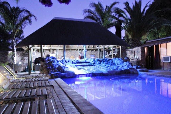 Aan Die Oewer Guest House photo 4