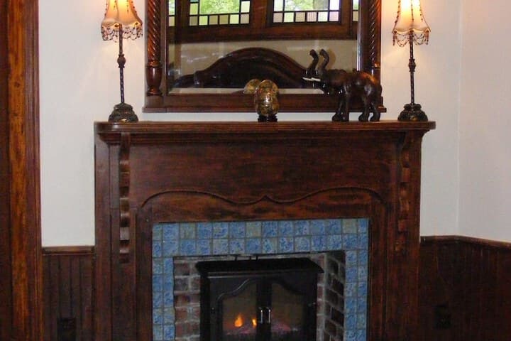 Adair Manor Bed& Breakfast photo 5