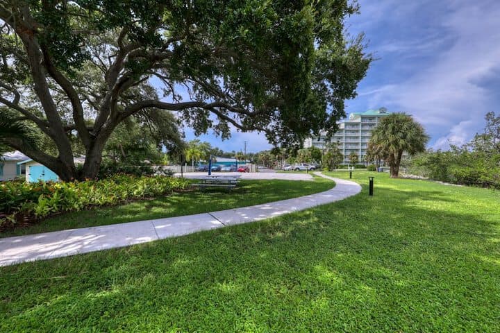 BeachTrail Lodging photo 2