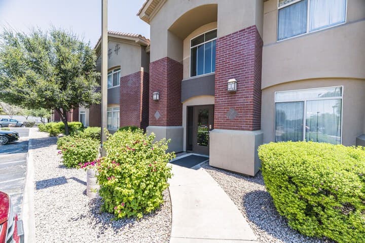 Metro Chandler Apartments photo 4