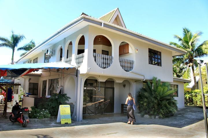 Bluewater Lodge Hostel photo 4