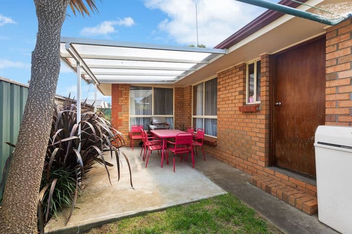 Apartments on Tolmie photo 2