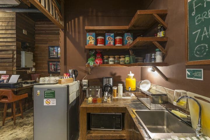 Suneta Hostel Khaosan photo 5