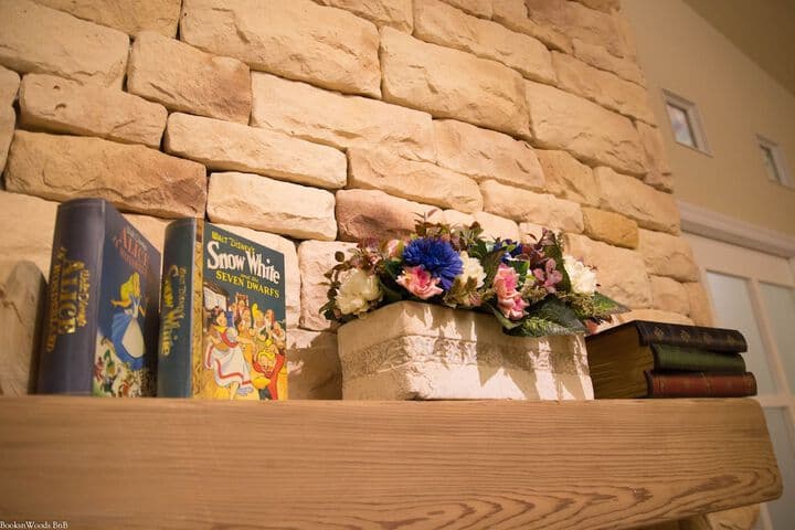 Books & Woods B&B photo 5