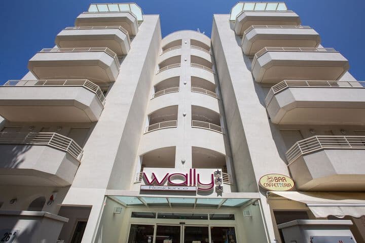 Wally Residence photo 2