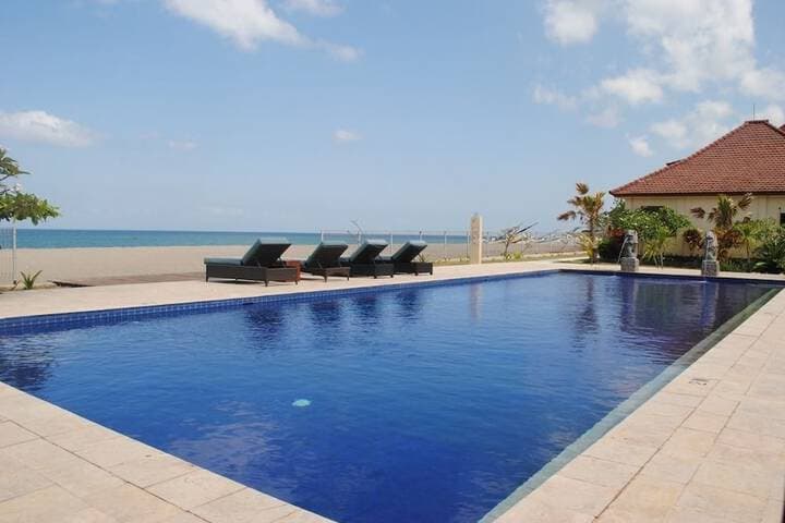 Lombok Beach Villa photo 5