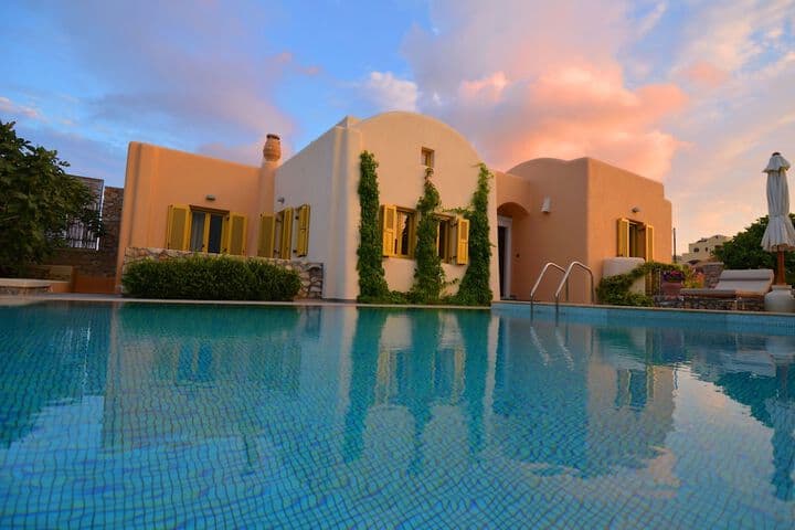 Messaria destination view