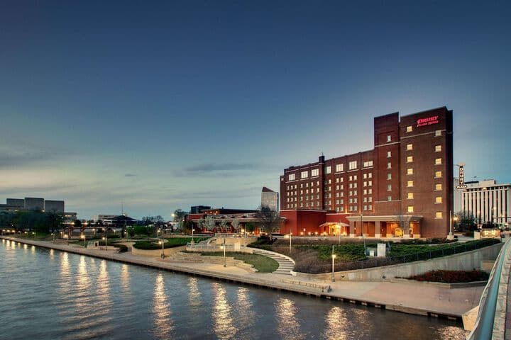 Drury Plaza Hotel Broadview Wichita photo 2