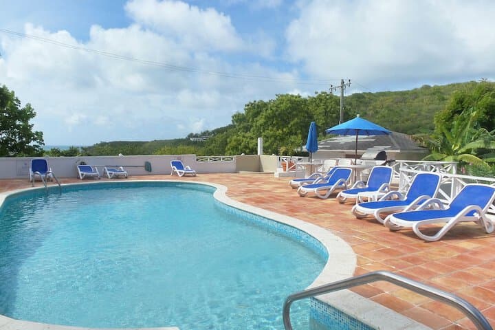 Dickenson Bay Cottages photo 5