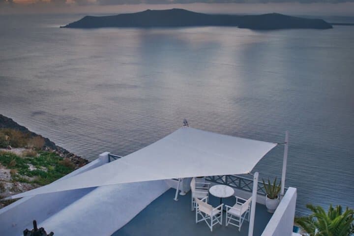Imerovigli destination view