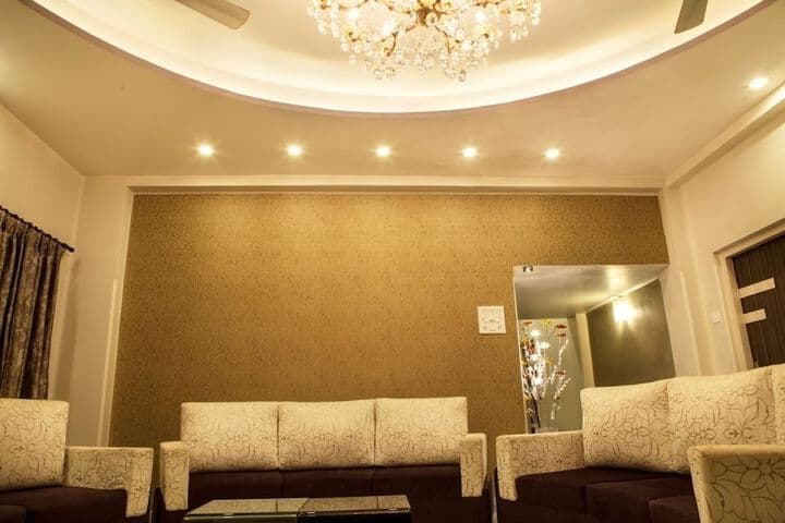 Simi International The Imperial photo 5