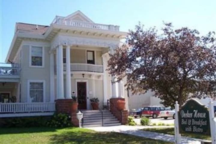 The Decker House Bed & Breakfast photo 3