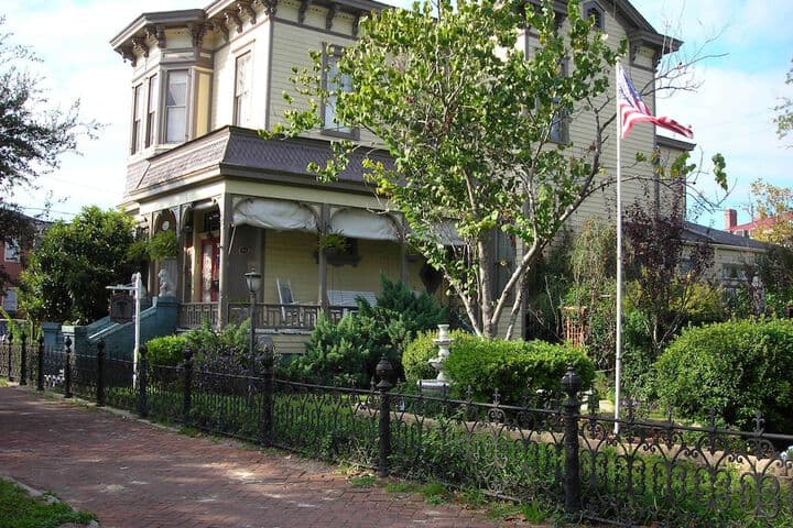 Roussells Garden Bed & Breakfast photo 3