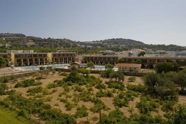 Island Blue Hotel photo 4