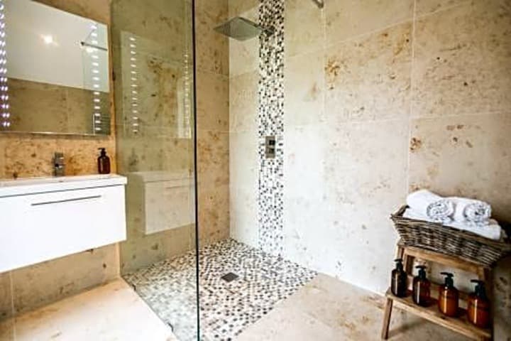 Ecton House photo 4