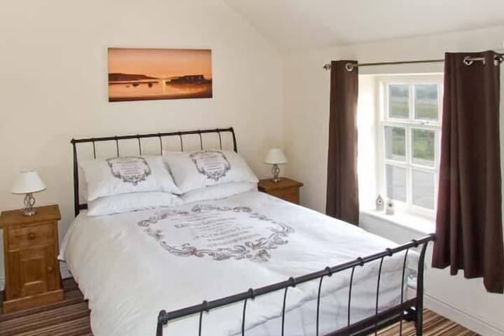 Curlew Cottage photo 3