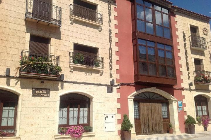 Hostal Los Claveles photo 2