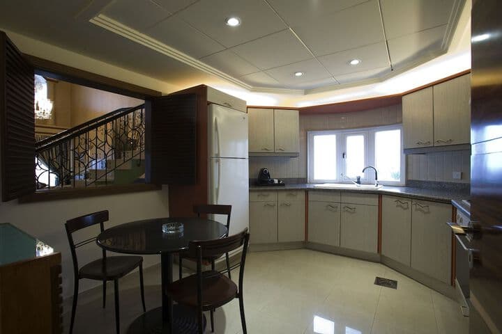 Lahoya Suites photo 4