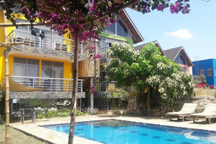 Yellow Haven Lodge photo 2