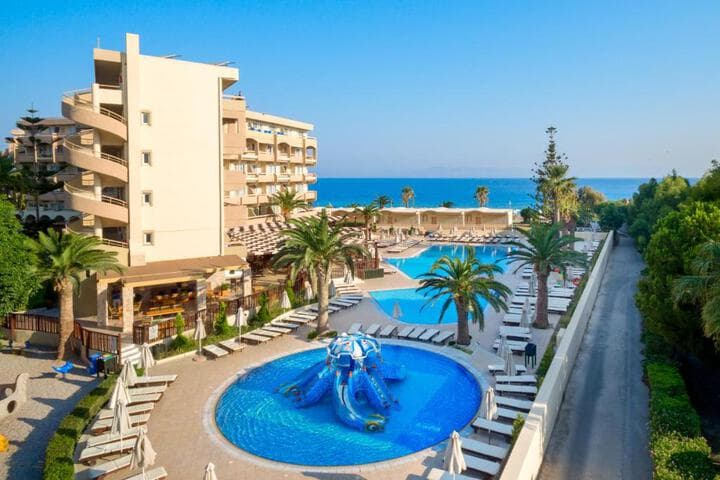 Sun Beach Resort photo 1