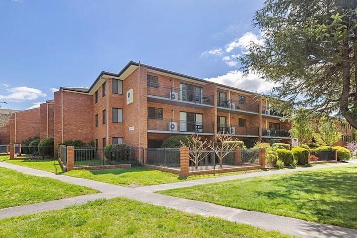 Oxley Court Serviced Apartments photo 2