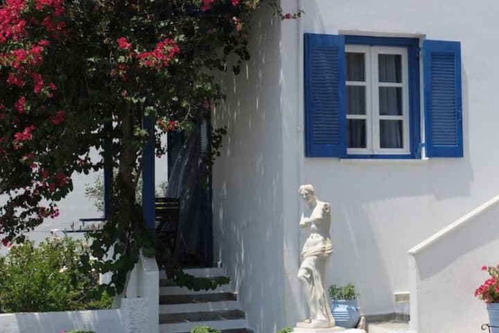 Giannis Hotel Apartments photo 2