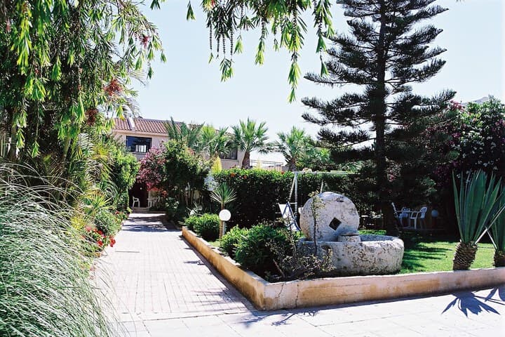Tavros Hotel Apartments photo 3