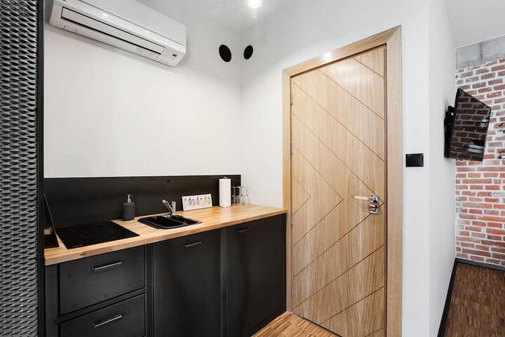 Well Well Aparthotel photo 5