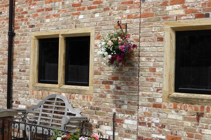 Liongate House photo 3