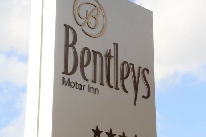 Bentleys Motor Inn photo 3