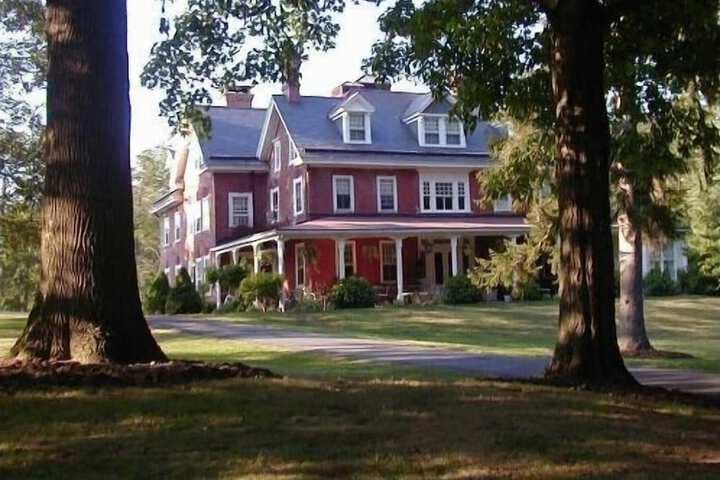Cameron Estate Inn & Restaurant photo 2