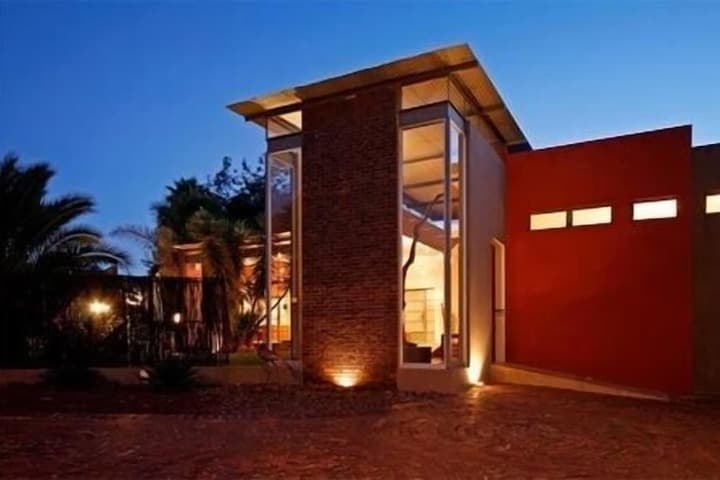 African Moon Corporate House photo 2
