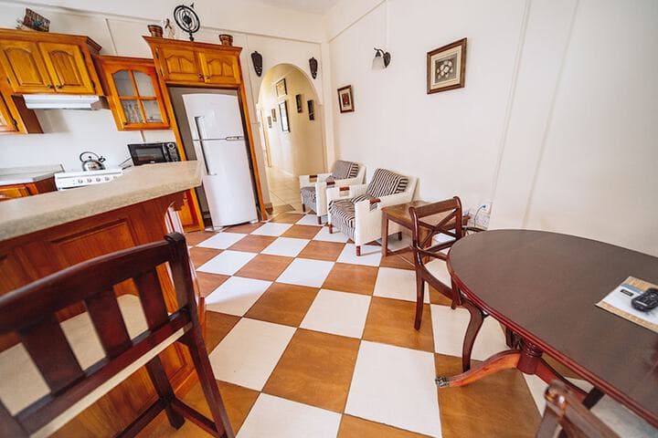ClarenceVille Villa Apartments photo 4