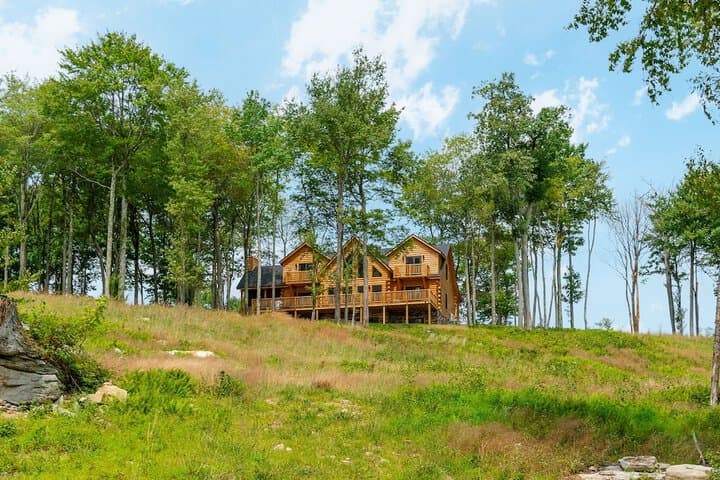 Longview Lodge photo 1